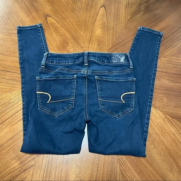 American Eagle Dark Wash Super Stretch Jegging Size 2 - Picture 5 of 5